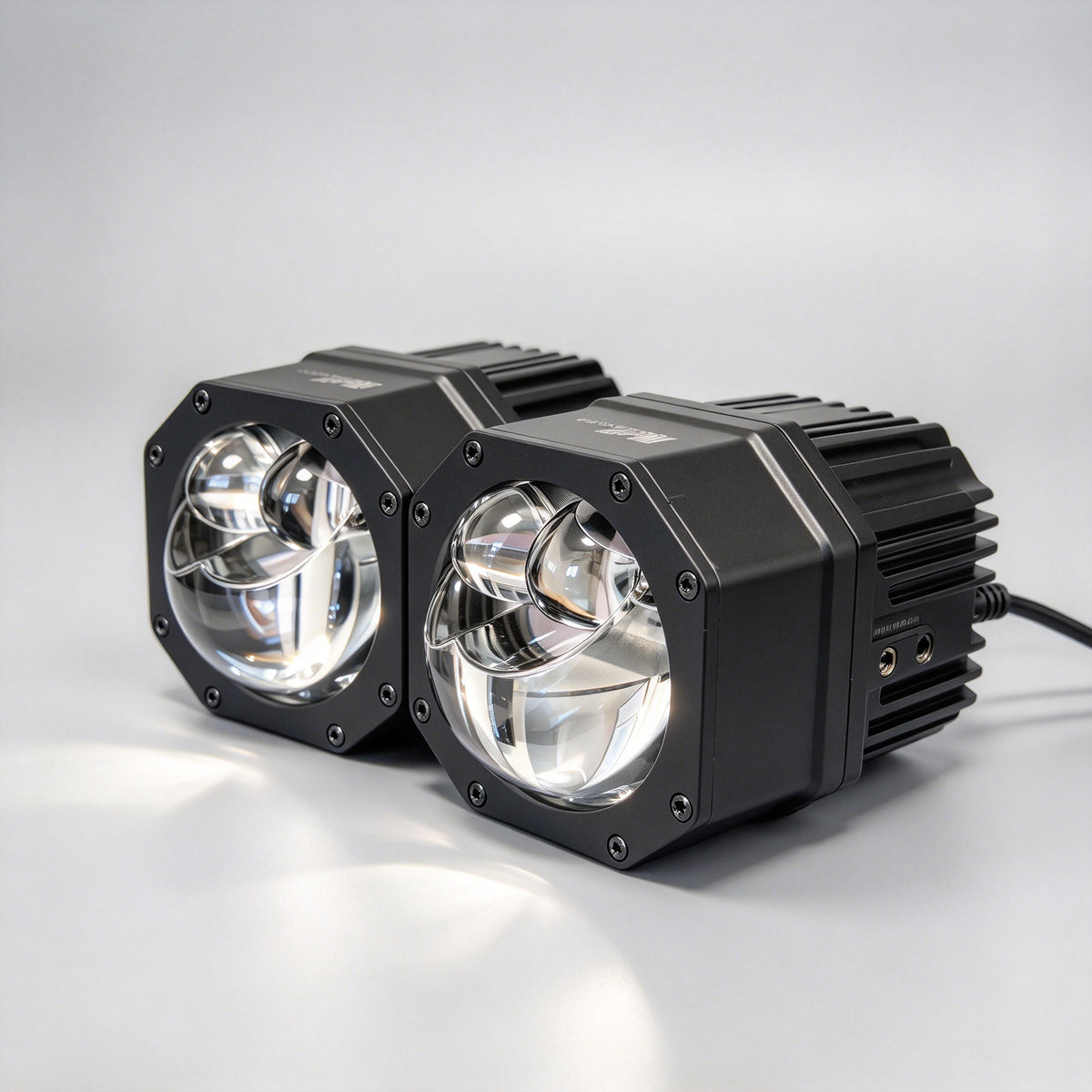 Brave Warrior Pro 65W Bi-LED Projector Auxiliary Light | Solid-State Heat Dissipation