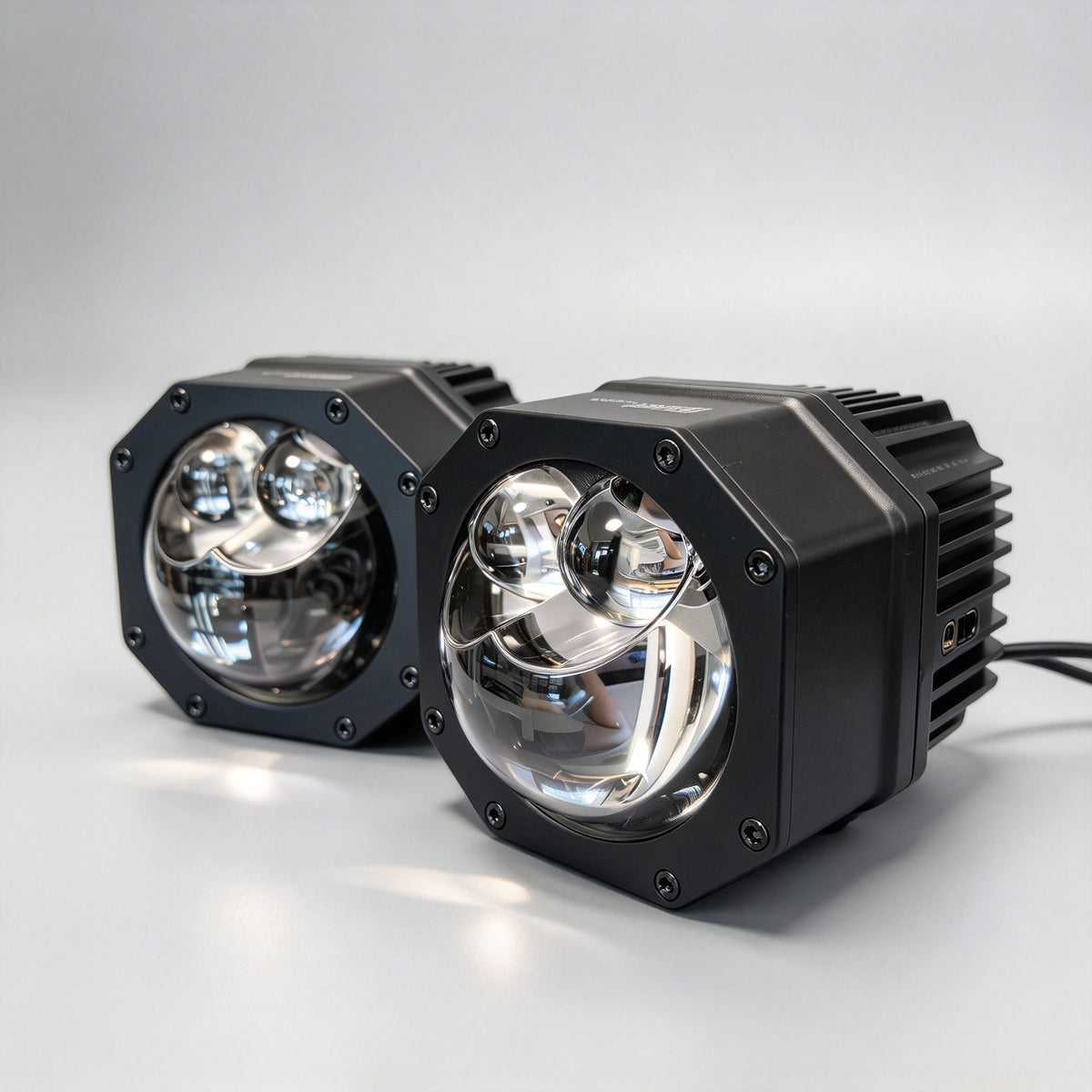 Brave Warrior Pro 65W Bi-LED Projector Auxiliary Light | Solid-State Heat Dissipation
